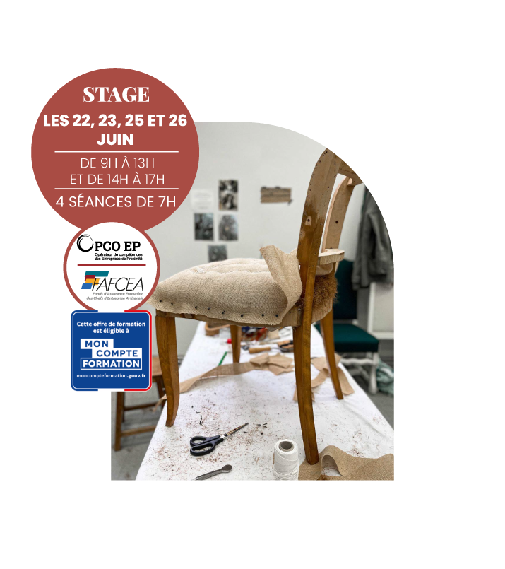 Restauration d'une assise de chaise en crin traditionnel lors d'un stage intensif de tapisserie d'ameublement à Bordeaux.